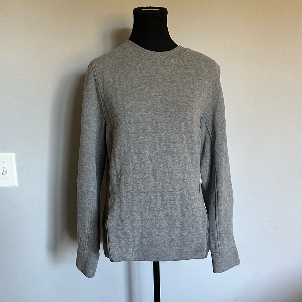 ⭐️✨ RARE Lululemon sweatshirt